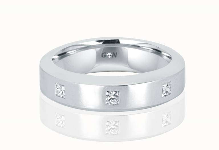 Home / Gents Wedding Rings / Gents Diamond Ring R548